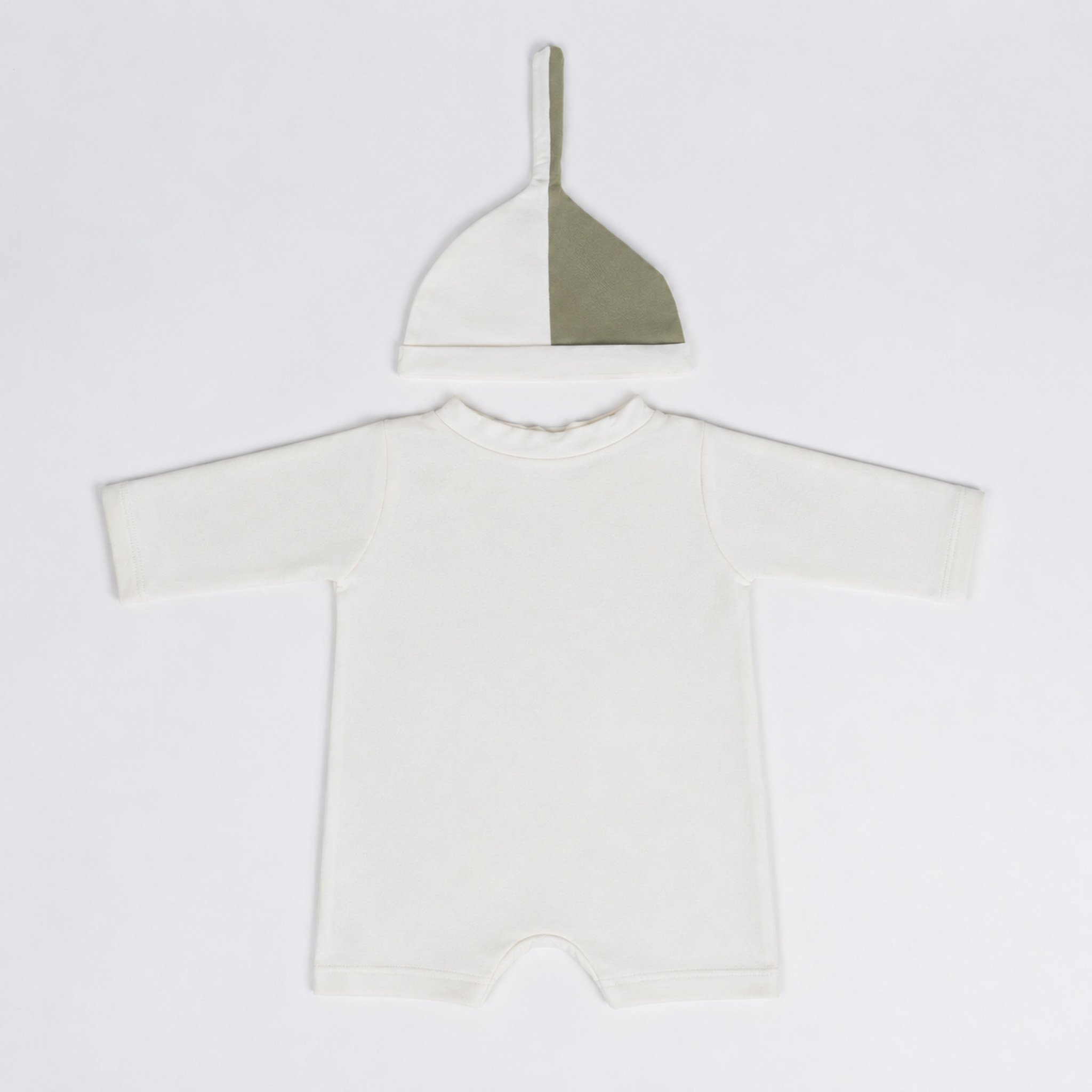 tiny sailor - white